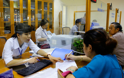 Có nên giảm biên chế bằng sử dụng biện pháp hành chính?